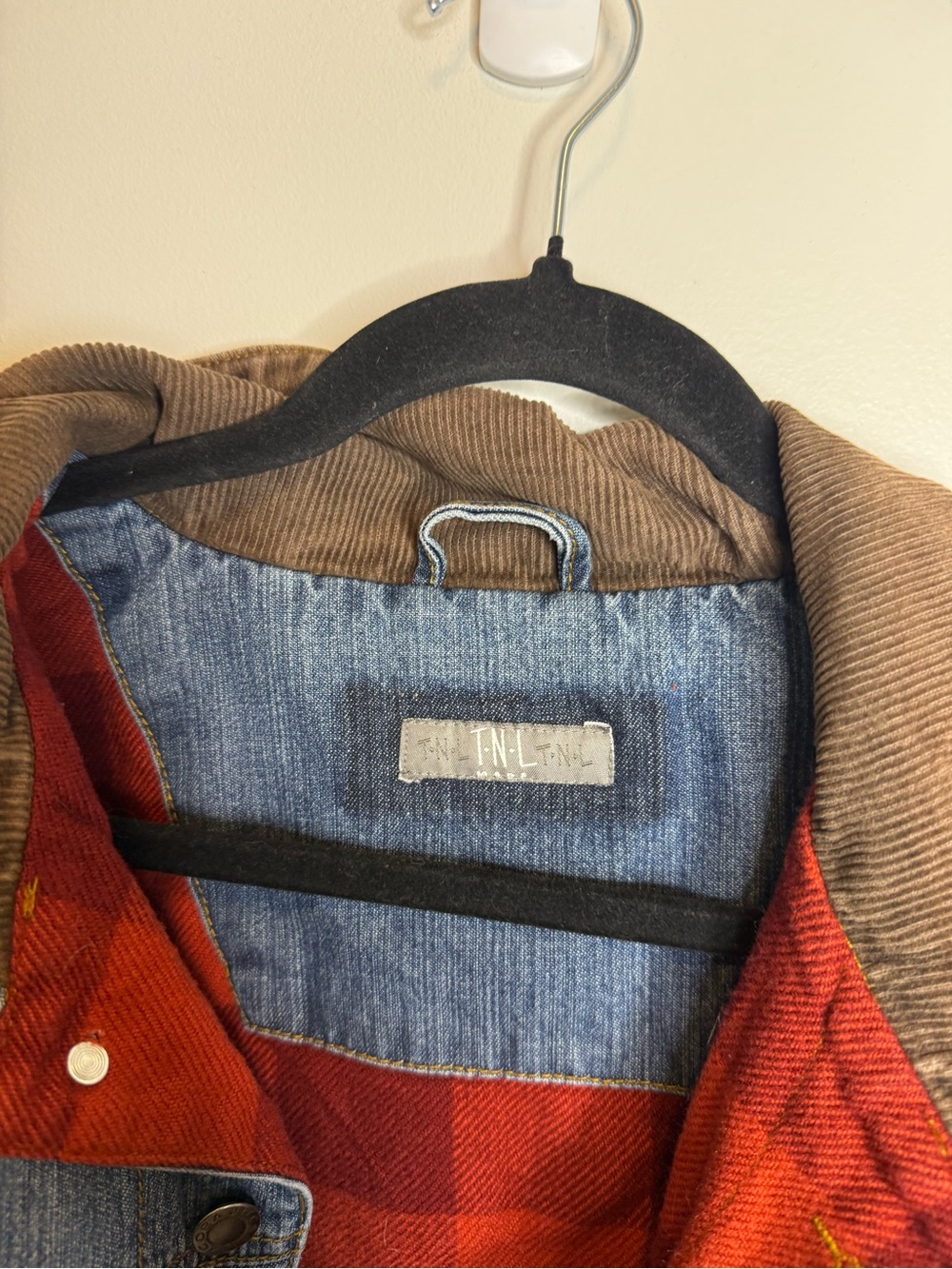 Wrangler Blue Denim Jacket with Brown Corduroy Collar and Red Plaid Lining large - Picture 6 of 8